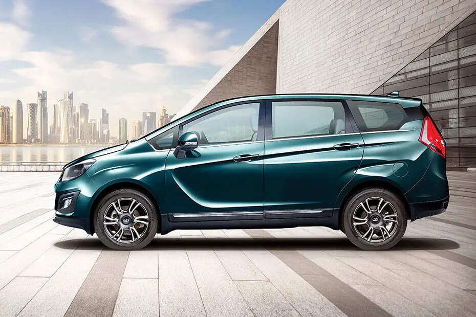 Mahindra Marazzo Design, Colours & Reviews | Times Drive