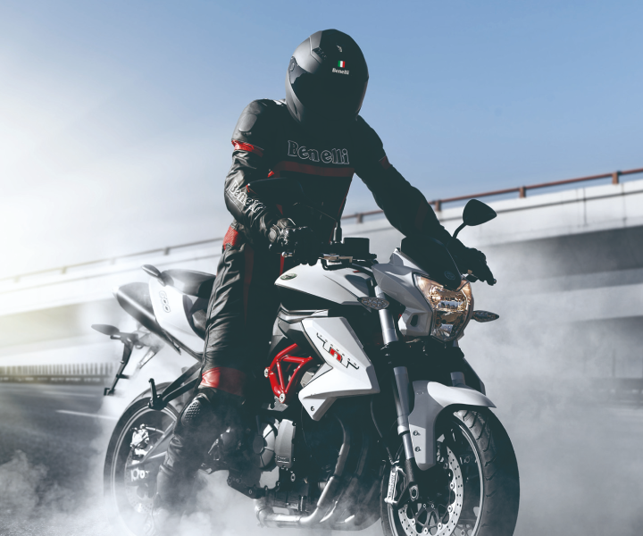 Benelli TNT 600 price in Hospet | Benelli TNT 600 on road Price