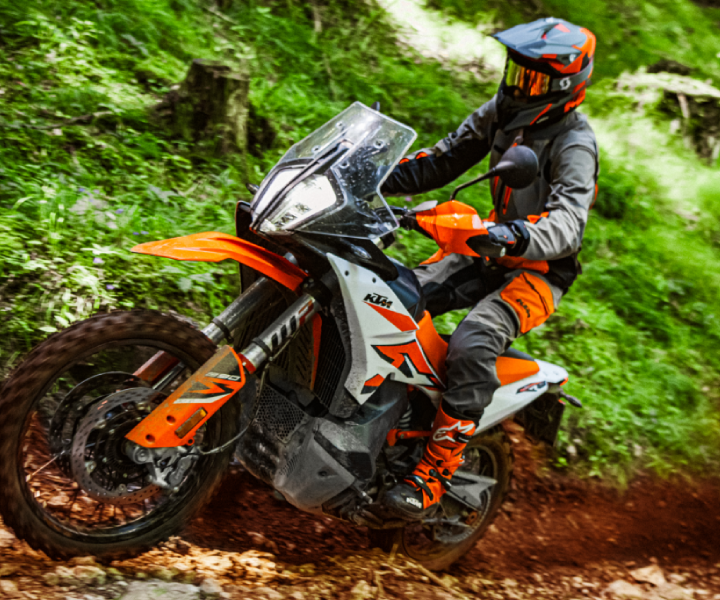 KTM 890 Adventure Price 2026, Specifications, Features & Reviews