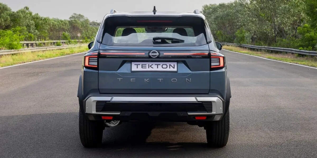 Connected LED Tail Lamps