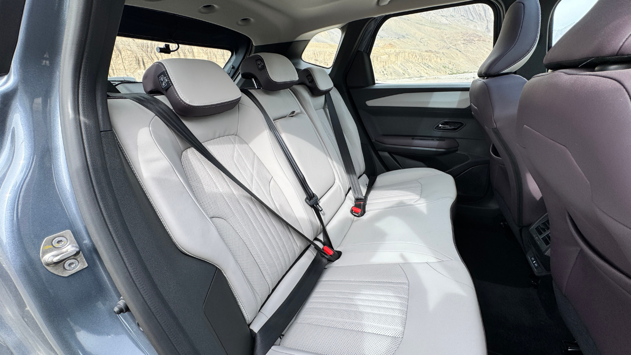 Nissan Tekton Rear Seats