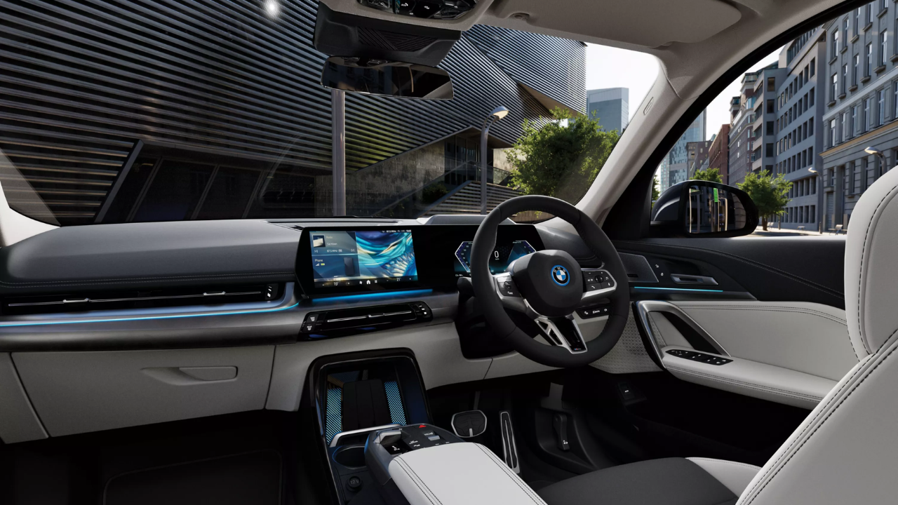 BMW X1 LWB Internal Dashboard