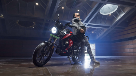 Revolt Motors RV1 Electric Motorcycle Receives 16 000 Bookings In Launch Week Times Drive