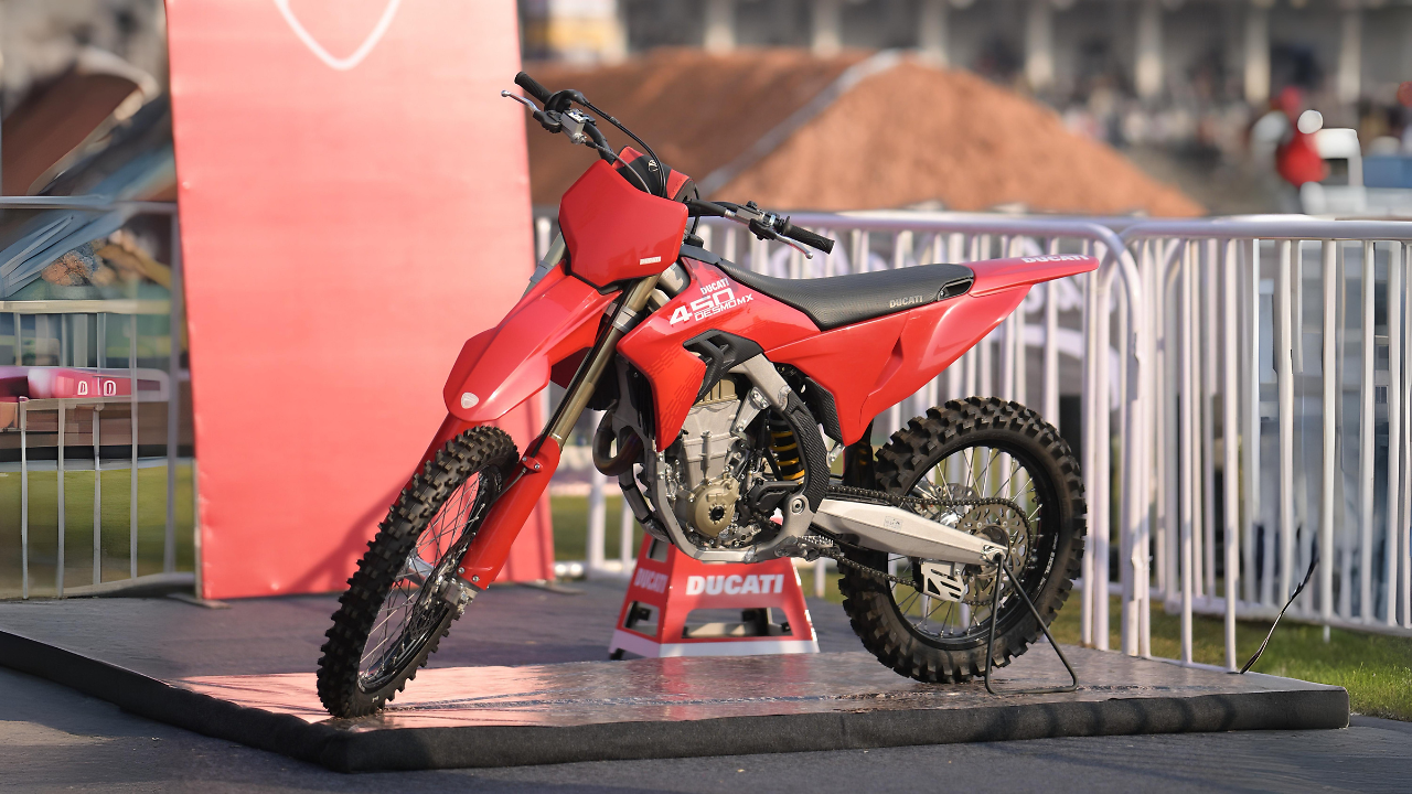 Ducati Desmo450 MX