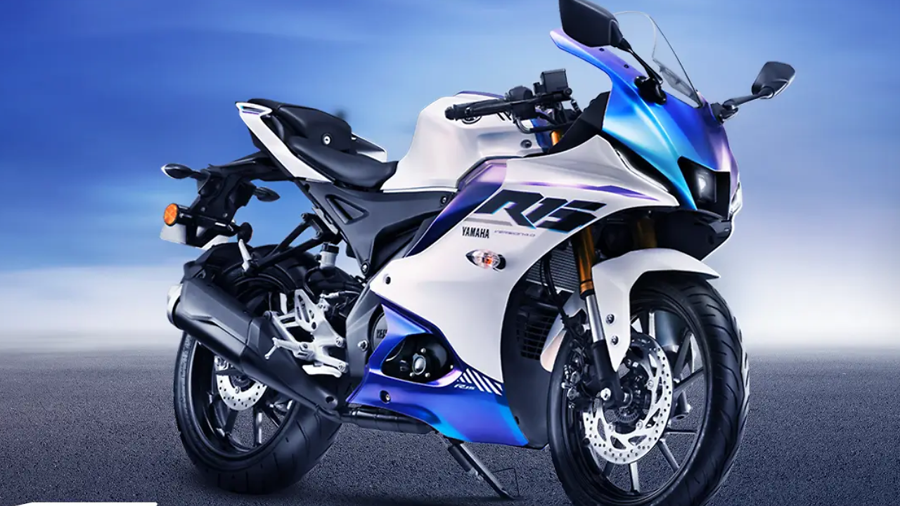 Yamaha R15 V4