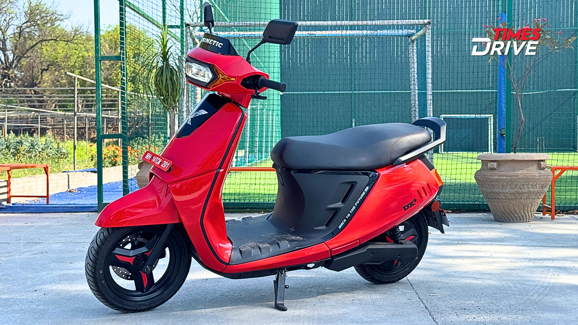 Kinetic DX Price -  Rs 117 Lakh ex-showroom