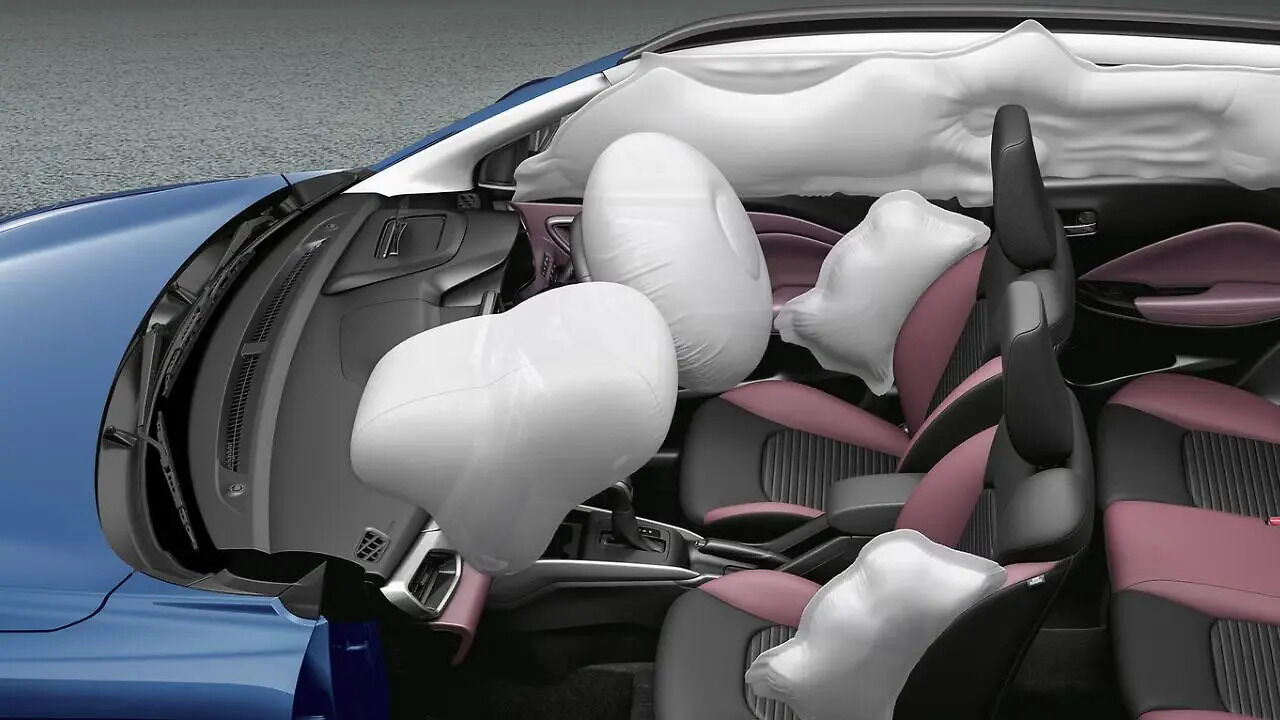 Hyundai i20 vs Maruti Suzuki Fronx Safety