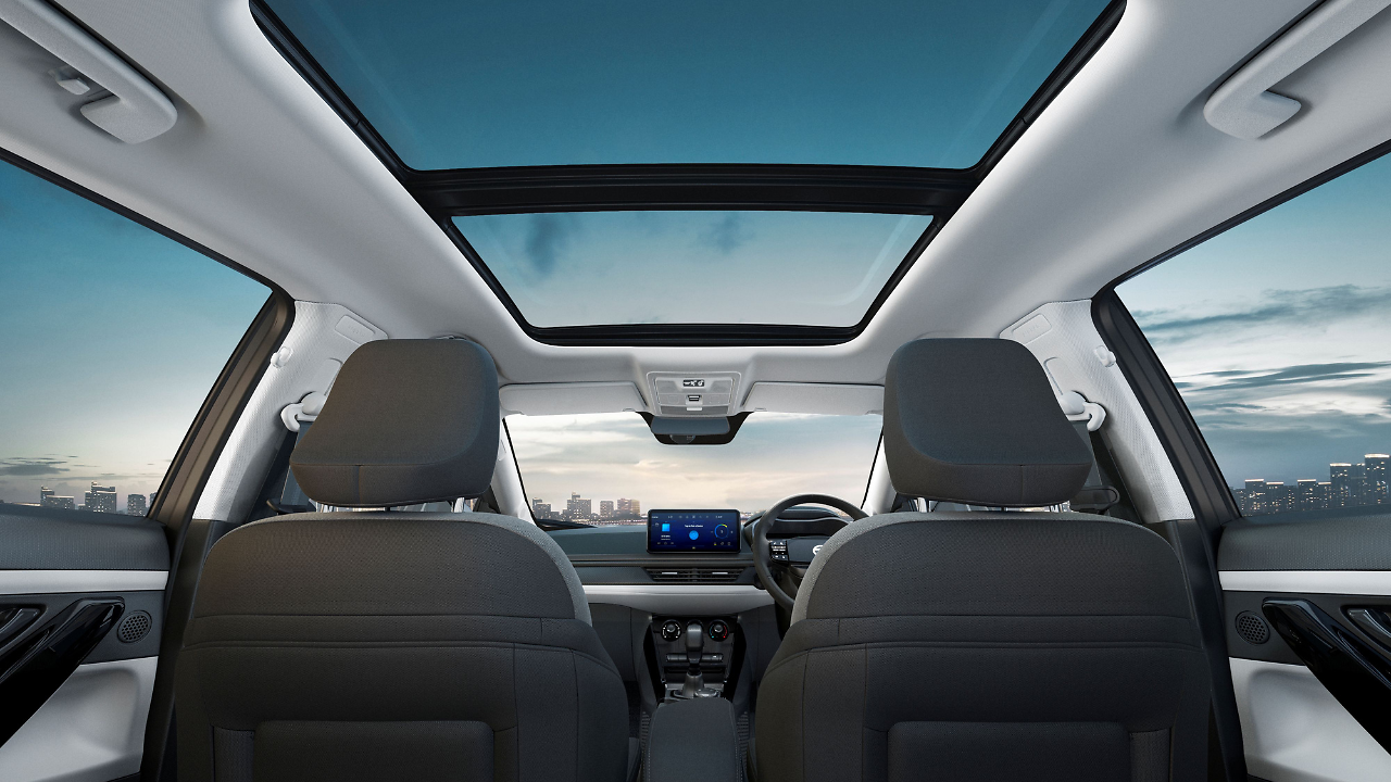 Tata Nexon Pure PS with Panoramic Sunroof