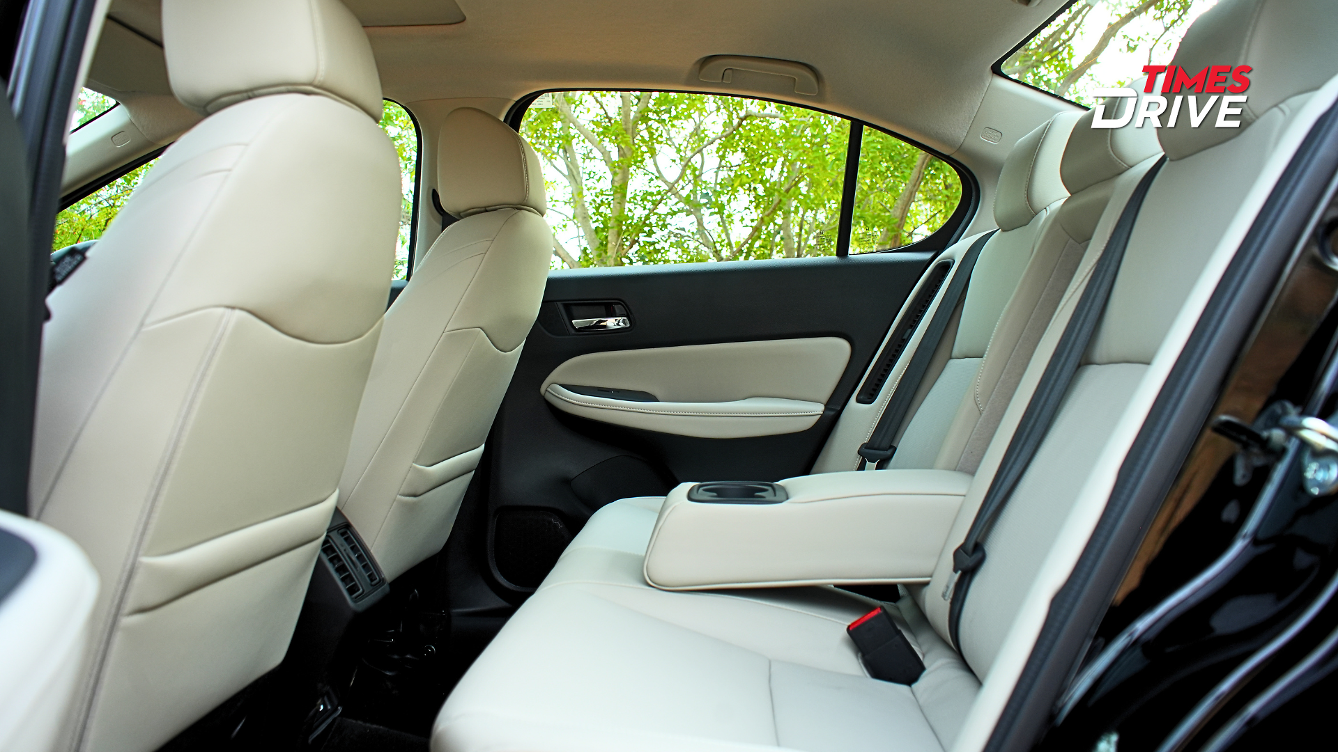 New Honda City e:HEV First Drive Review: The Return of 'Kitna Deti Hai ...
