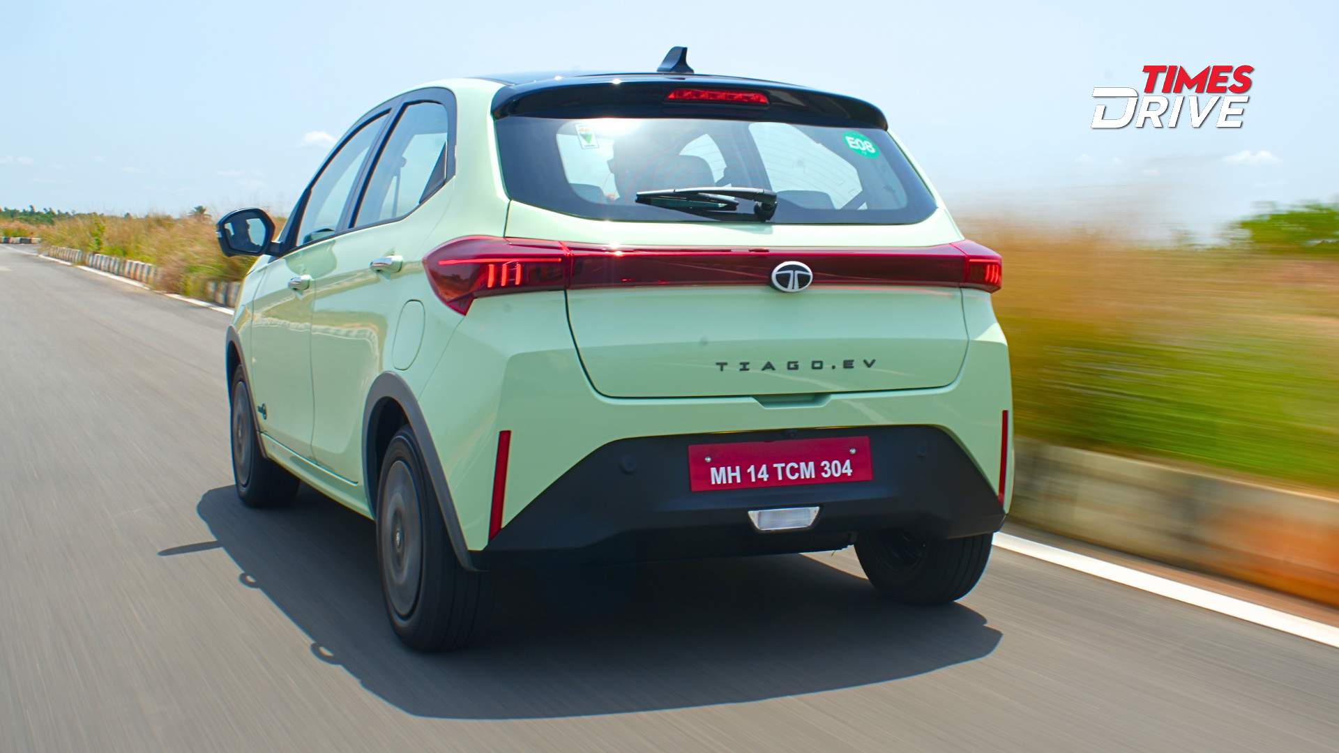 3 Driving Modes - Eco City and Sport