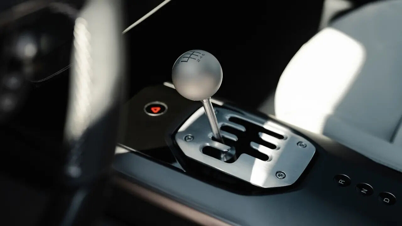 Ferrari 12Cilindri Manuale Unveiled With Gated Shifter But Theres a Twist