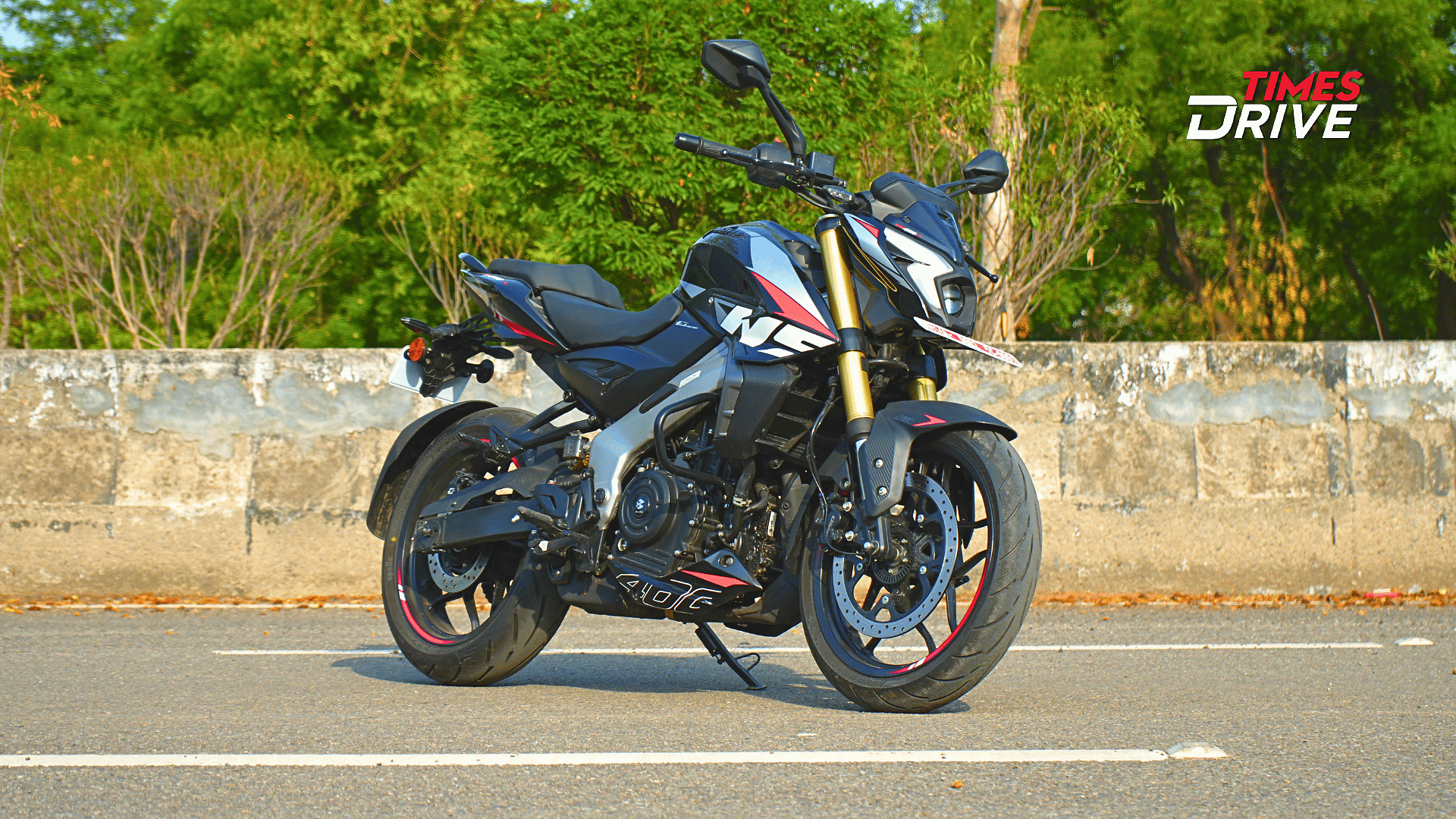 Price - Rs 182 Lakh Ex-Showroom