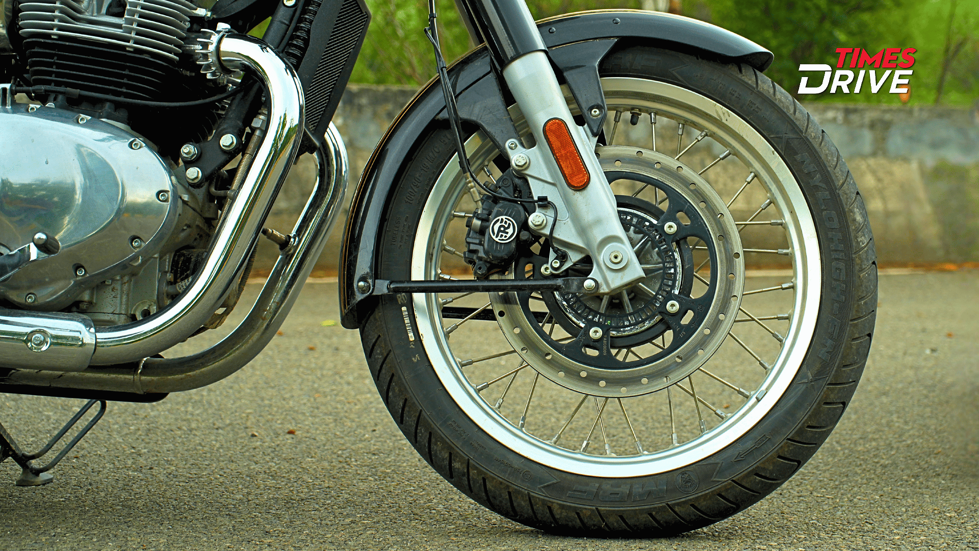 Gets Spoked Wheels With Tube Tyres