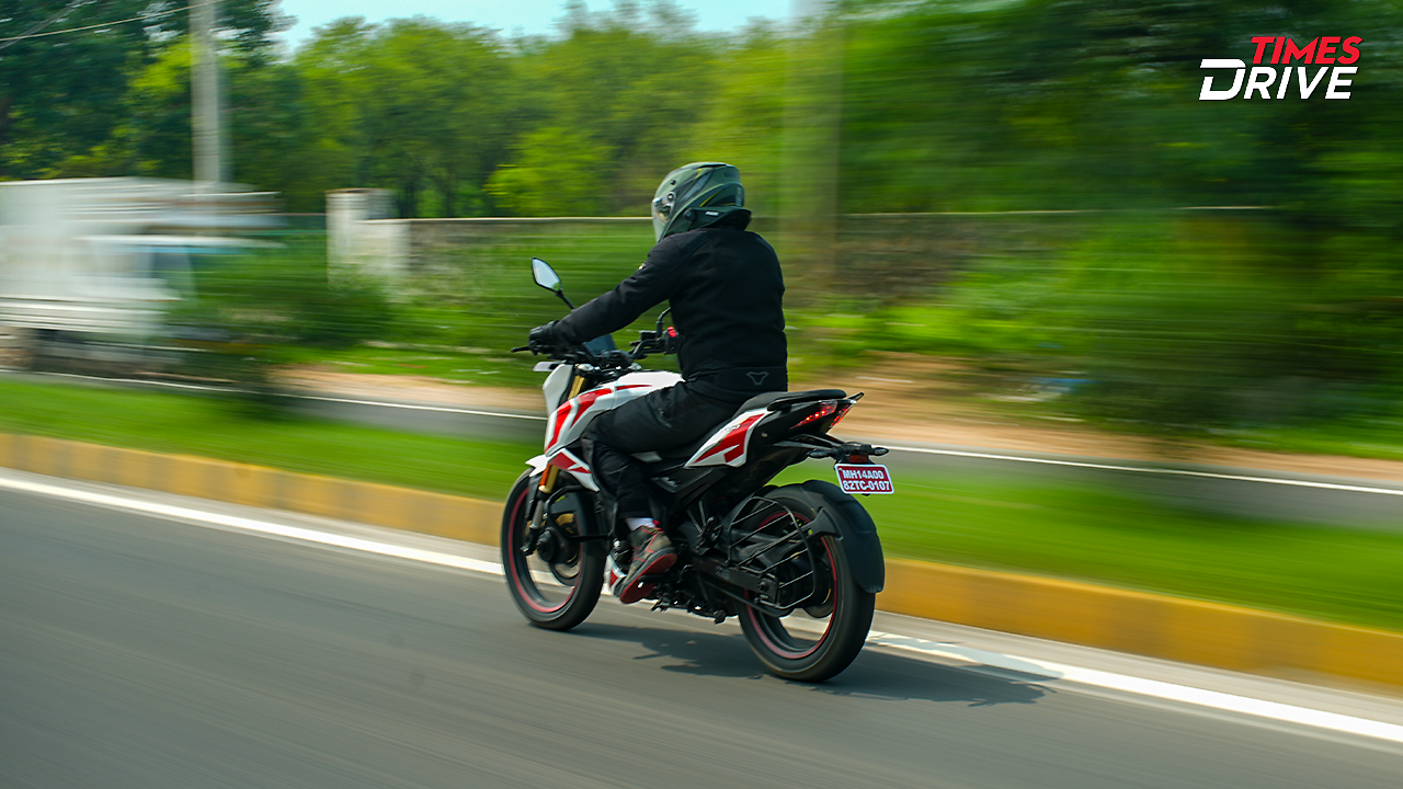 Bajaj Pulsar N160 SS First Ride Review