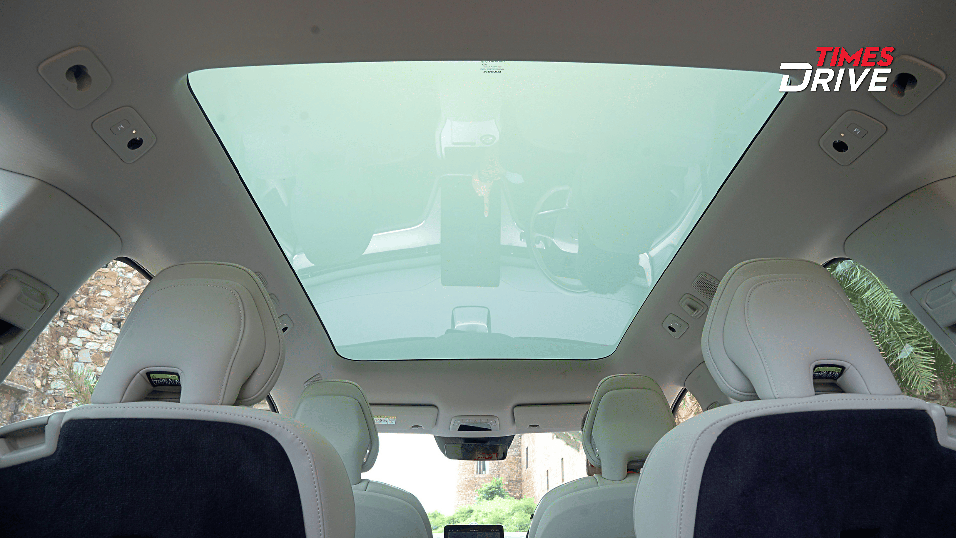 Large photochromatic sunroof