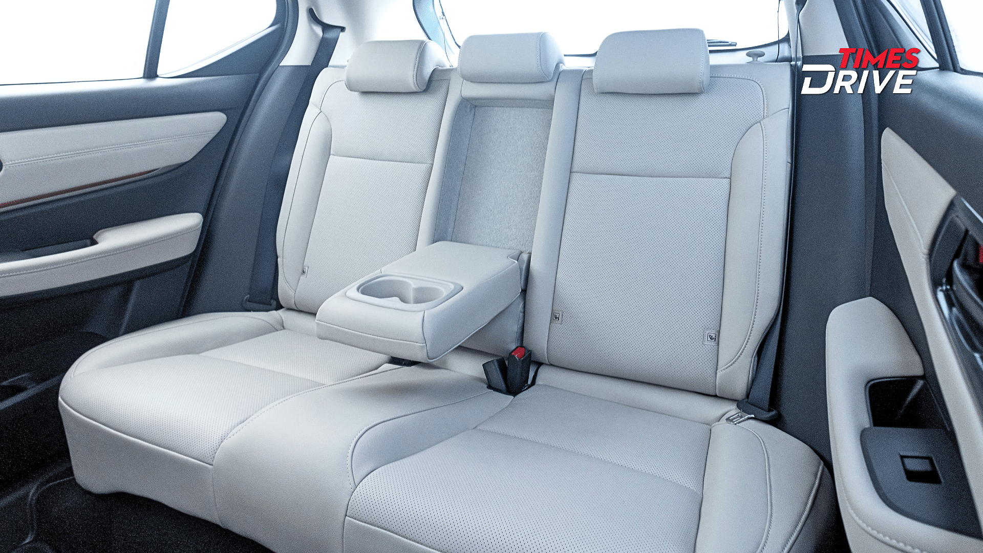 Rear seats with ventilation function