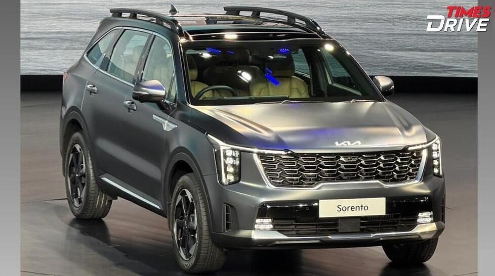 Kia Sorento Records 1739 Units in First Month on Sale in India