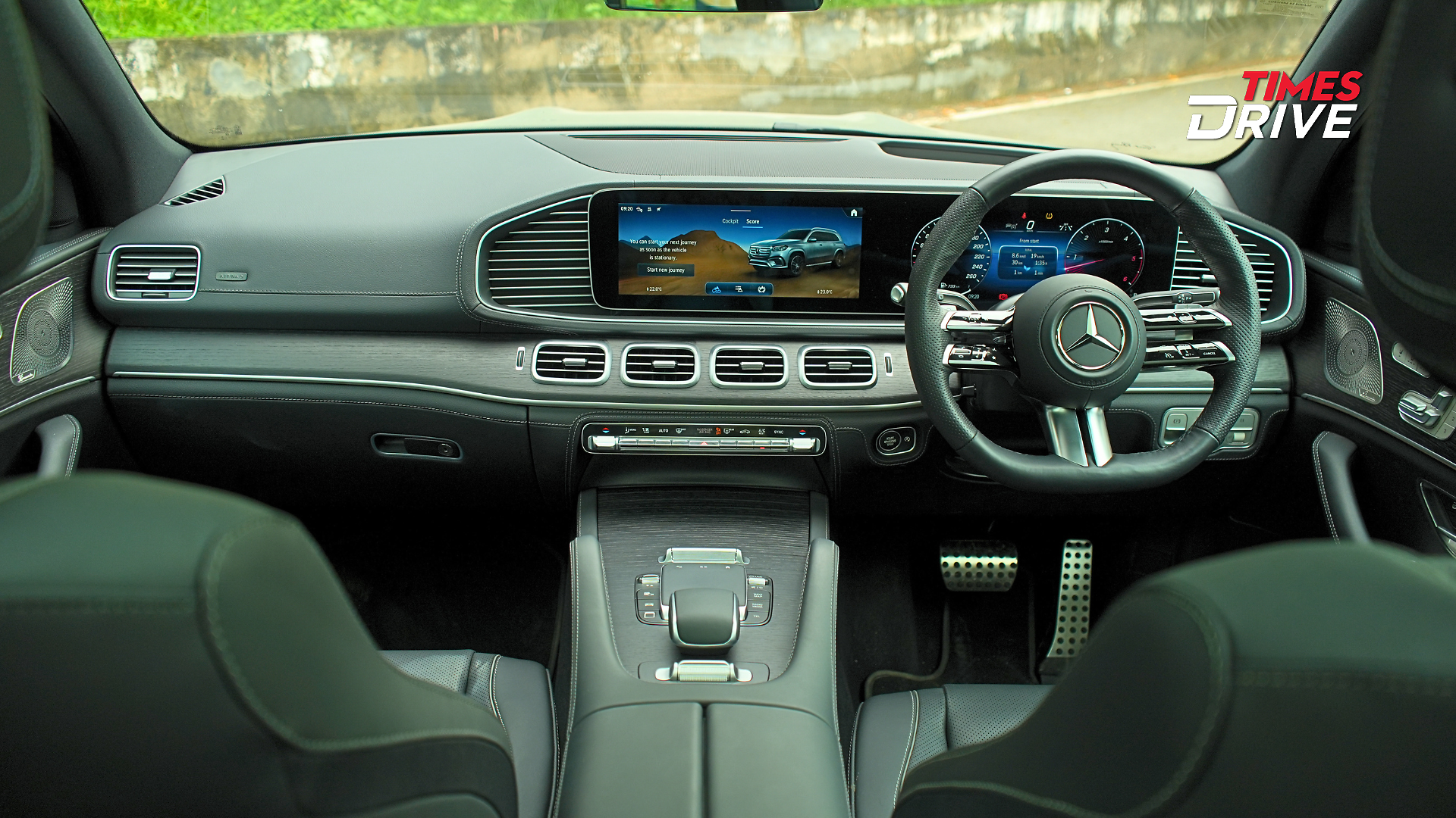 All black interior theme